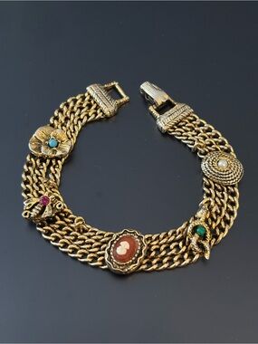 Vintage Goldette Charm Bracelet.